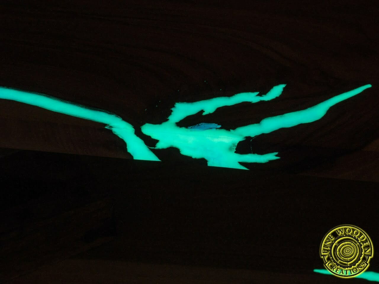 Turquoise glowing luminescent pigment 100gr - Image 9